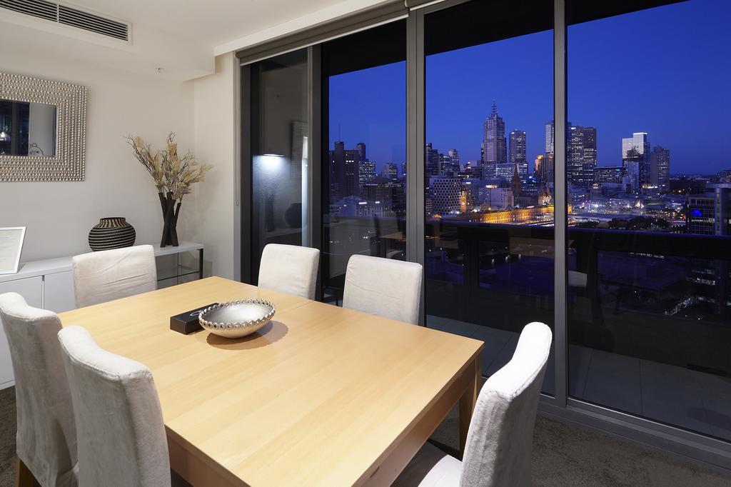 Melbourne Luxury Collection Apartment Exterior photo